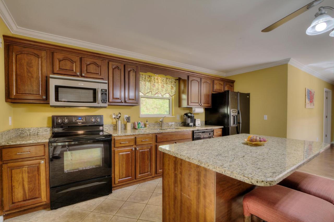 5Bedrooms*4King Beds*Outstanding Location*Hottub* Сев'єрвілл Екстер'єр фото