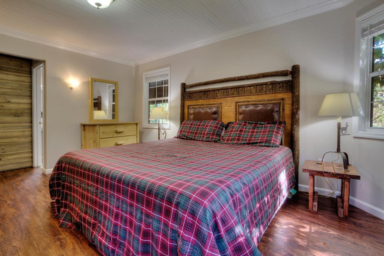 5Bedrooms*4King Beds*Outstanding Location*Hottub* Сев'єрвілл Екстер'єр фото